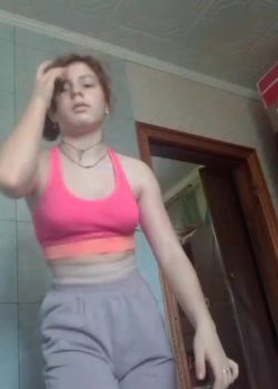 Colegiala blanquita de concha peluda 6
