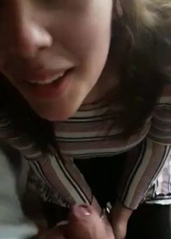 Su primera chupada de verga 5