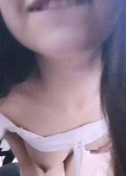 Morrita De Lentes + Vídeo Legendario En El Baño 3