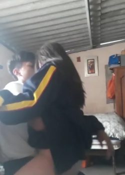 Colegiala gordita follando con su compañero+ Vídeo Completo 6