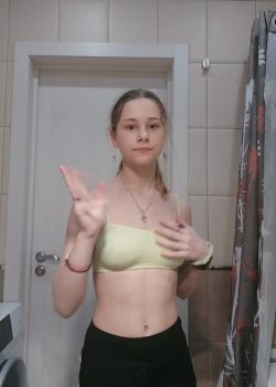 Morrita Virgen + Vídeo Masturbándose 3