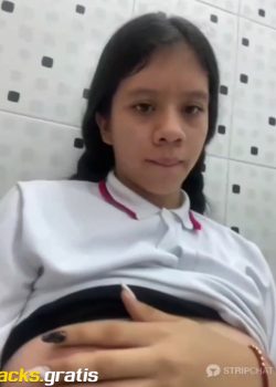 Estudiante Chichona Le Encanta Tocarse Rico 4