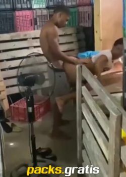 Morenita Casera Se Deja Coger De Los Vecinos 2