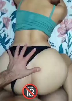 Nalgona cogiendo+ vídeo casero 2