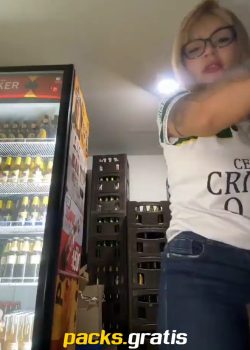 La dejan a cargo del changarro y lo llena de Flujo Vaginal+ Vídeo Full 2