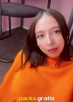 Carita Linda Y Panocha Depilada + Vídeo 2