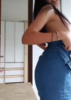 Morenita Linda & Pendeja Se Mete Objetos Por La Vagina 5